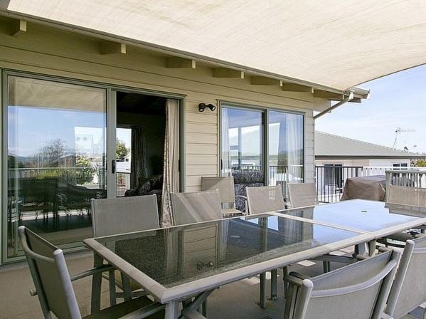 Golders Heights - Taupo Holiday Home Eksteriør bilde
